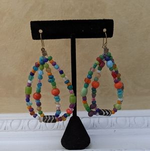 Beautiful Beaded Dangling Earrings. NWOT